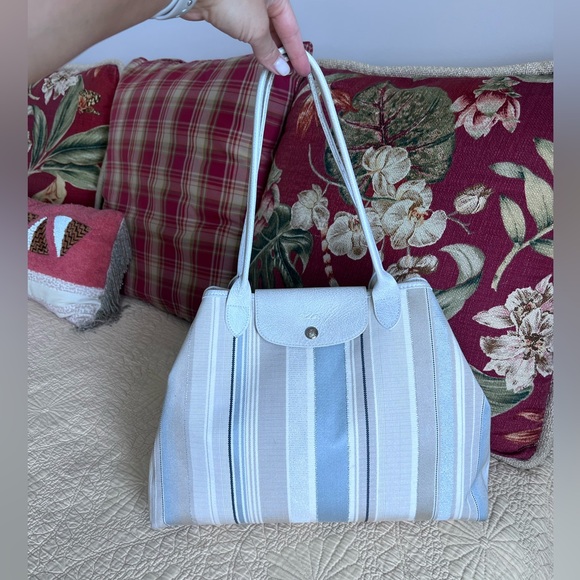 Rare Longchamp canvas tote - Picture 4 of 17